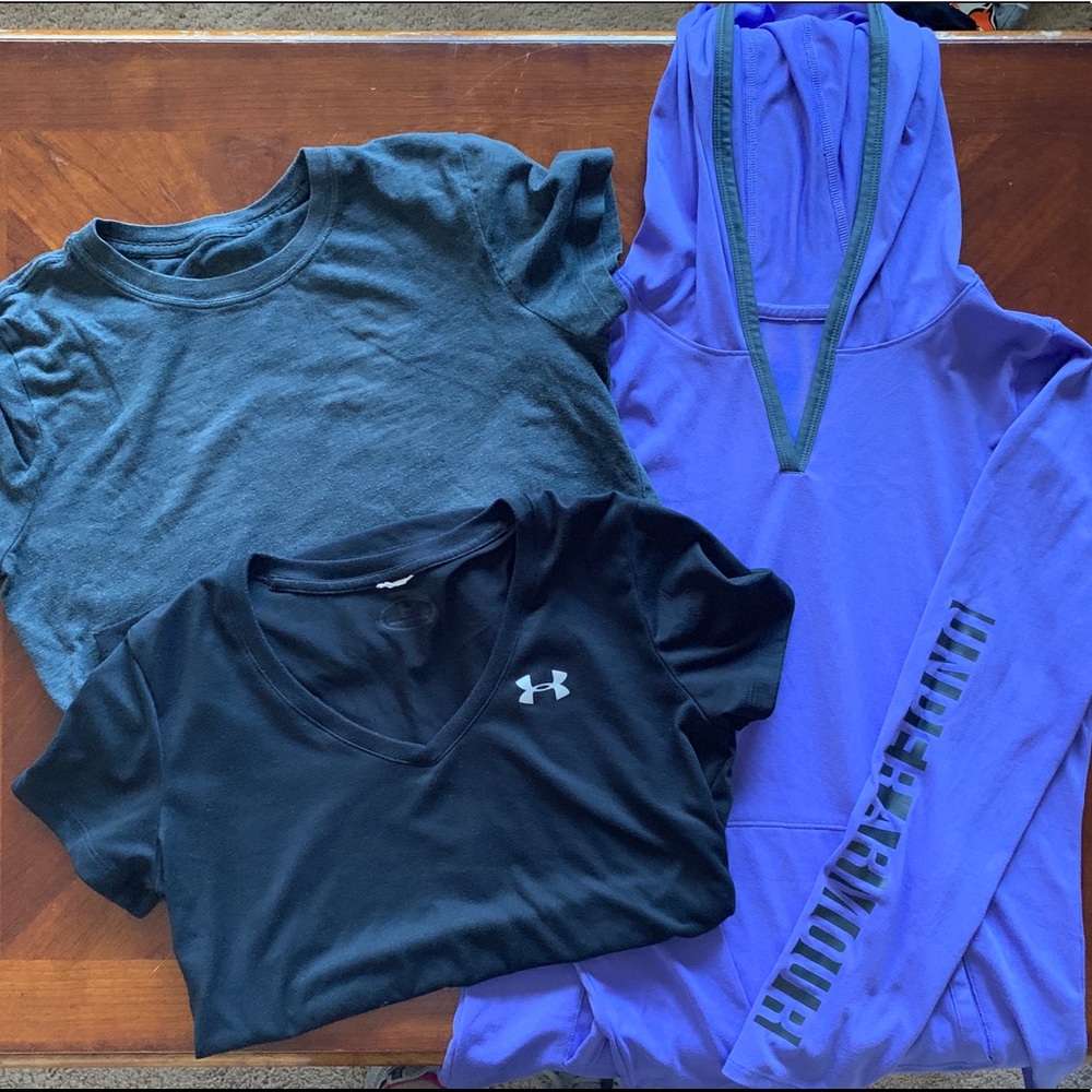 Lot of 3 under armor size small tops